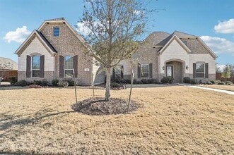 Building Photo - 901 Bluebonnet Dr