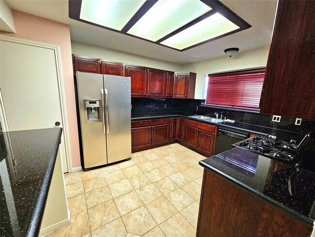 Foto del edificio - 12110 Hedgedown Dr