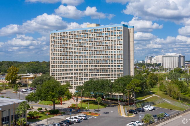Foto aérea - Hogan Creek Towers