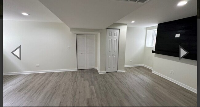 Foto del edificio - 219 N Waller Ave