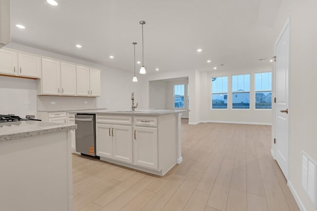 Foto del edificio - 668 Switchgrass Wy