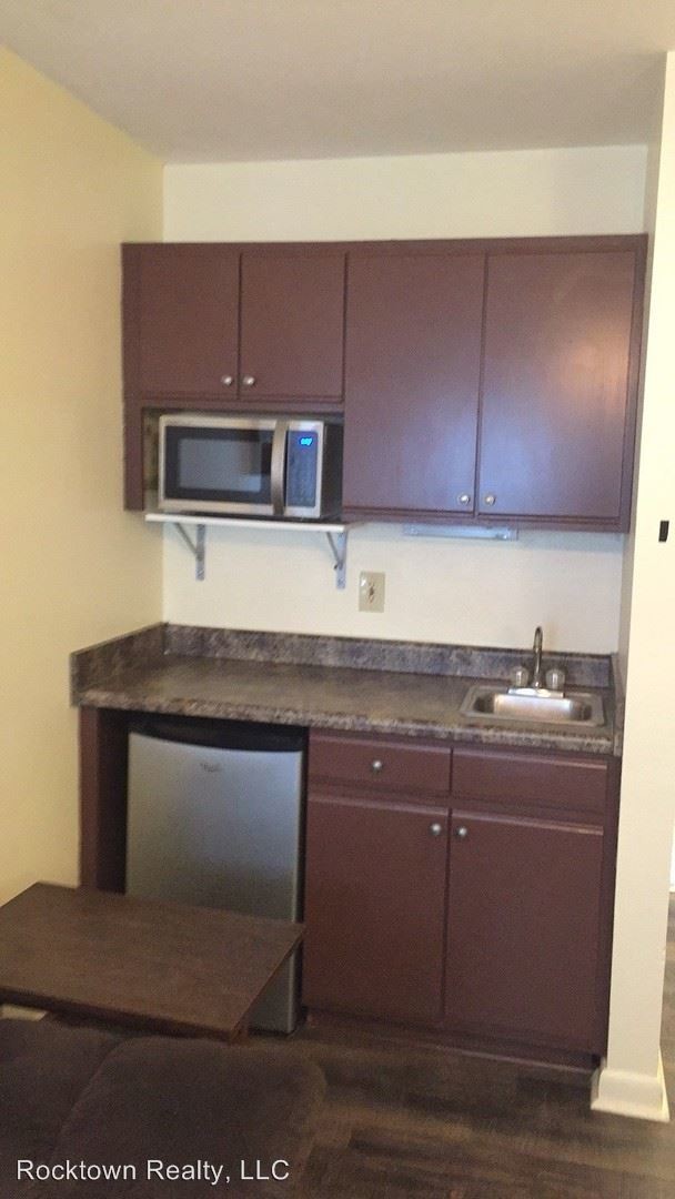 Foto del edificio - 1358 Bradley Dr