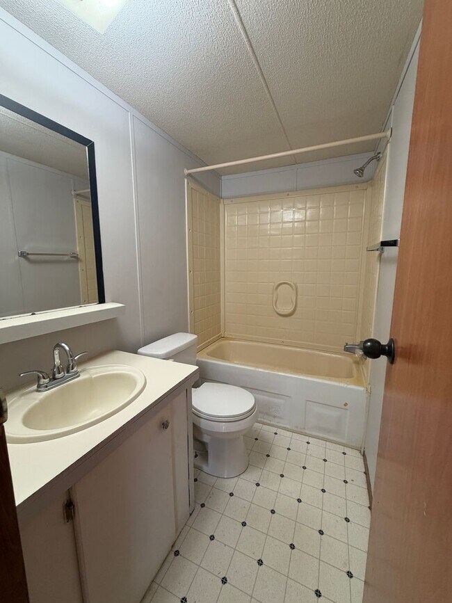 Foto del edificio - 6439 Spring Place Rd SE