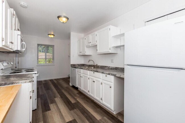 Foto del edificio - 2728 Alan St