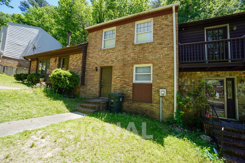 725 Eastern Manor Ln, Birmingham, AL 35215 Townhome Rentals in