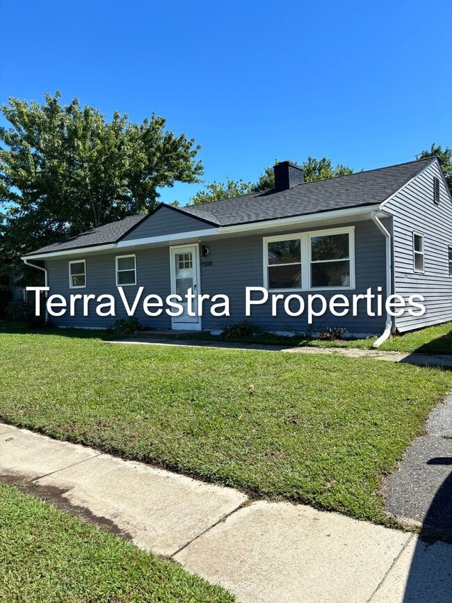 Building Photo - 1508 3rd Ave