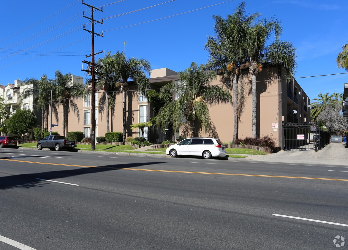 Primary Photo - Linden Terrace Apartments