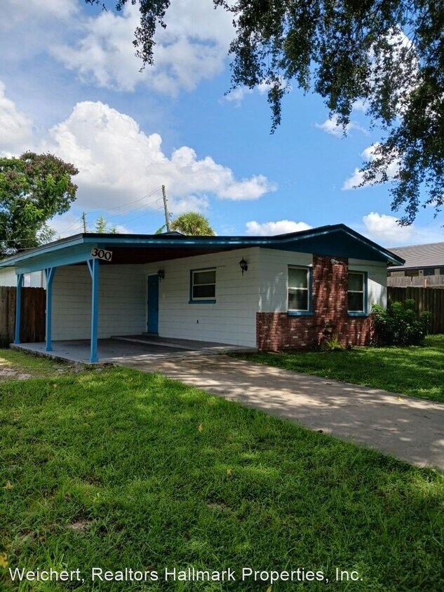 3 br, 1 bath House 300 Tulane Drive House Rental in Altamonte