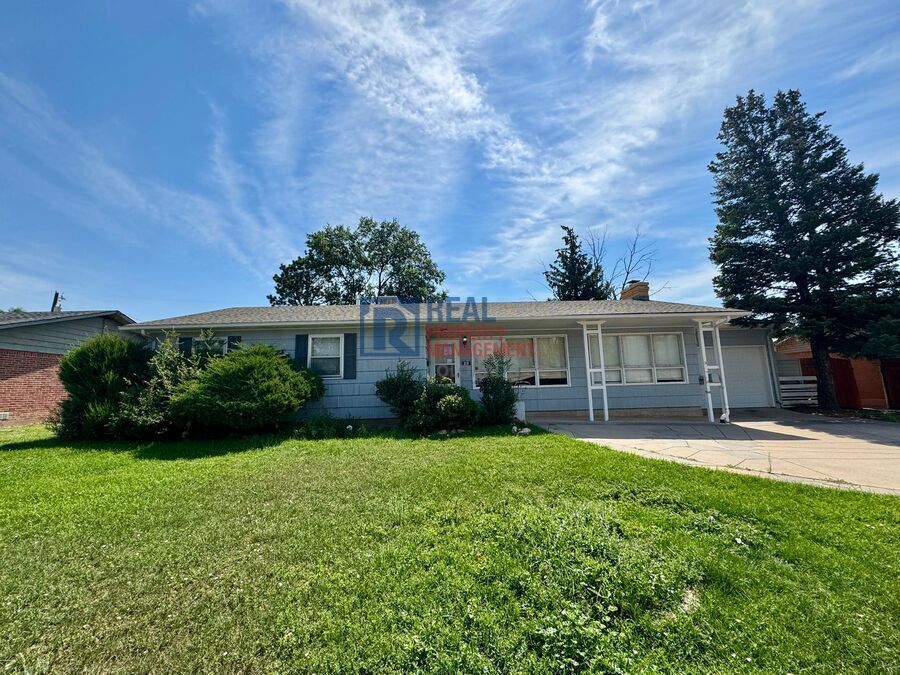 Photo - 919 Panorama Drive-