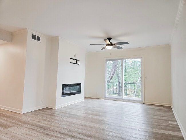 Building Photo - 601 Boyd Mill Ave