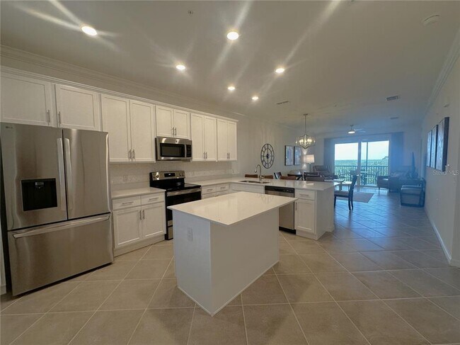Foto del edificio - 14121 Heritage Landing Blvd