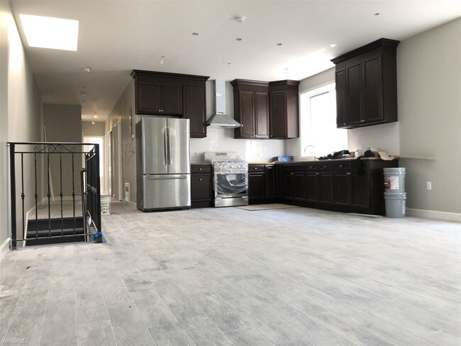 Building Photo - 152 Bay Ridge Ave