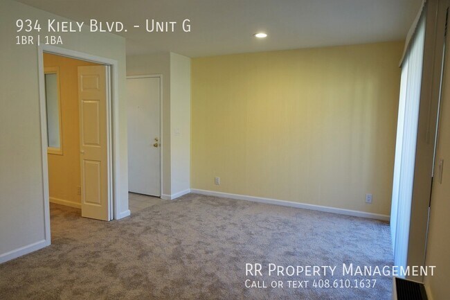 Building Photo - Updated Condo in Desirable Complex!