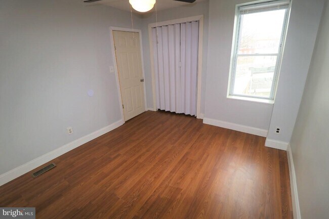 Building Photo - 3404 Mantua Ave