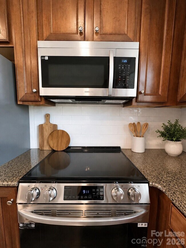 Foto del edificio - 1600 Walnut View Dr