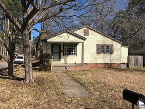 Building Photo - 1528 Reed St