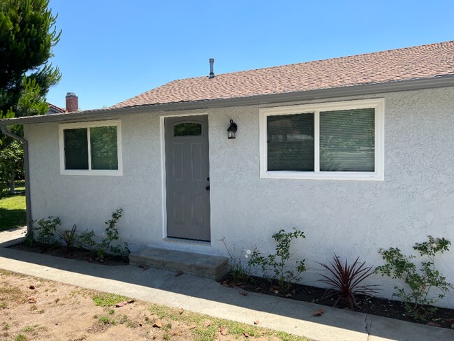 Building Photo - 5204 Daleview Ave