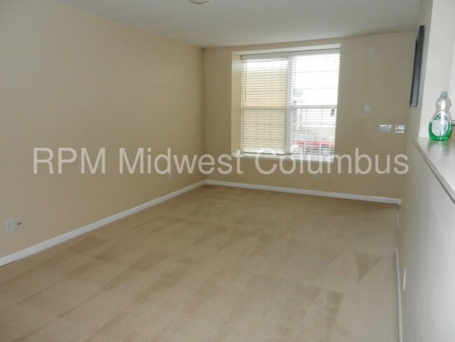 Building Photo - 7052 Gallant Fox Dr
