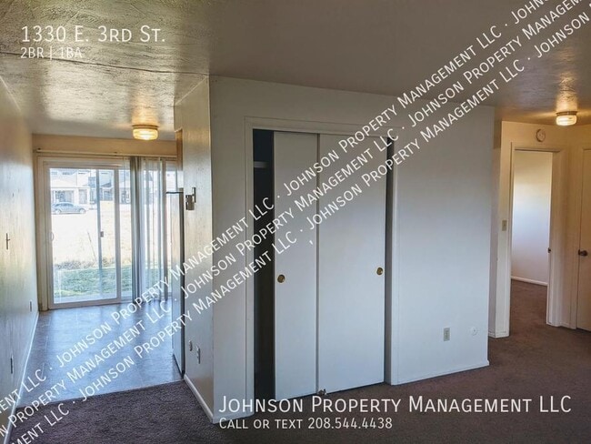 Foto del edificio - 1330 E 3rd St