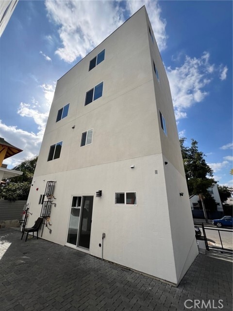 Building Photo - 1218 Arapahoe St