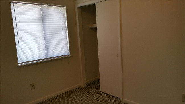 Building Photo - 3440 Triangle Dr