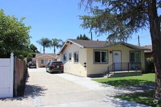 Building Photo - 520 N Parker St