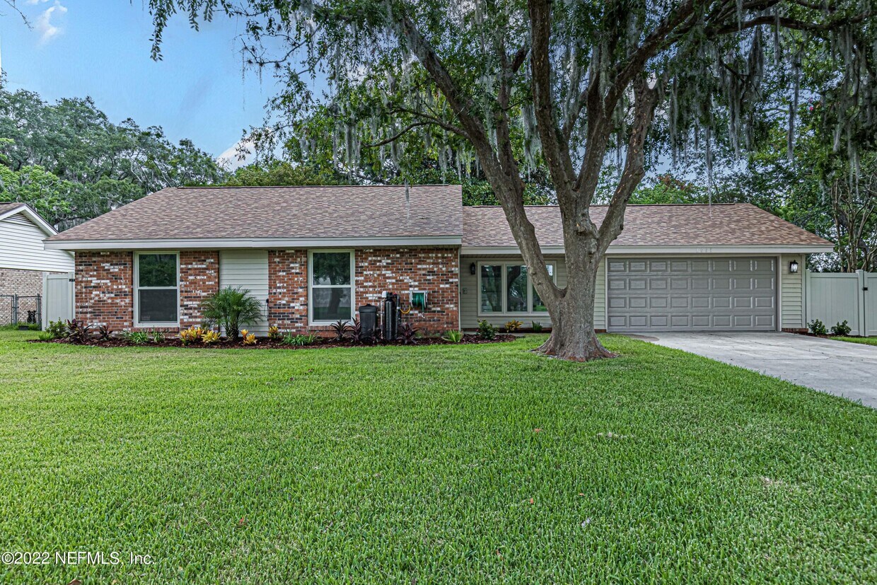 Primary Photo - 1667 Morningside Dr