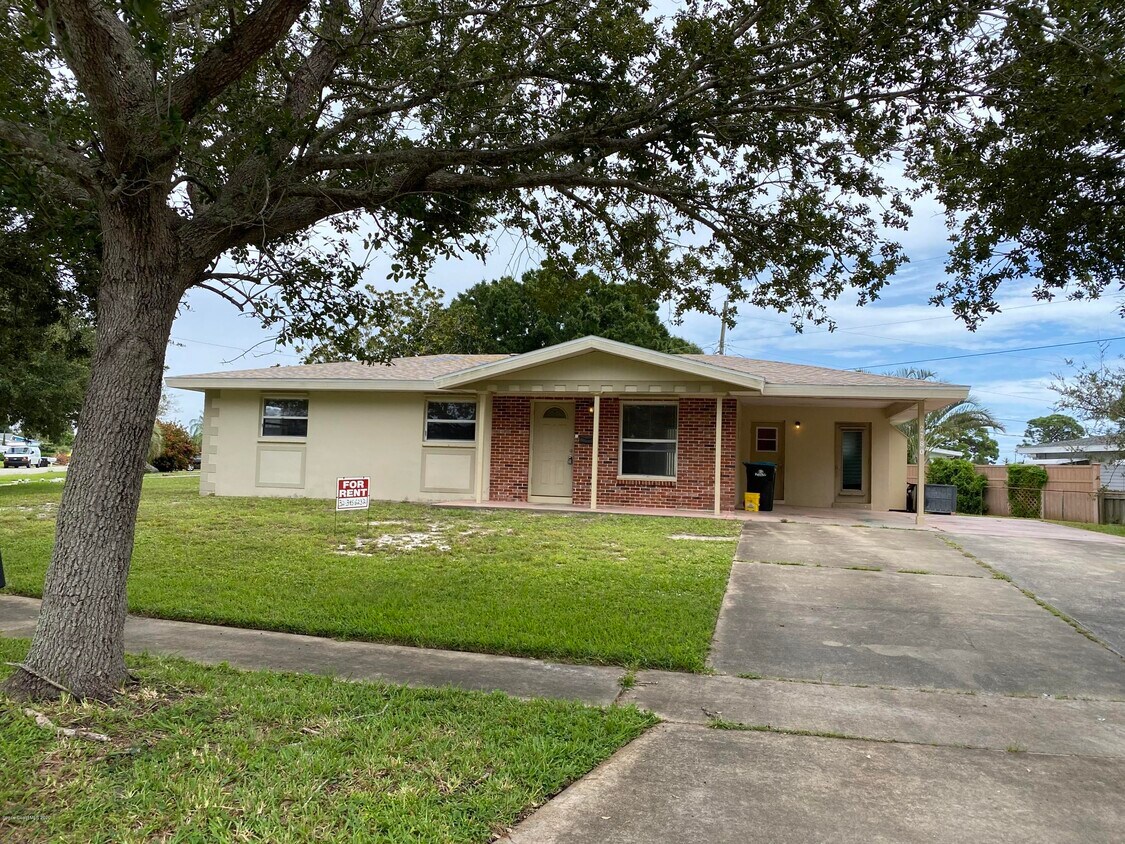 2780 Floresta Dr NE, Palm Bay, FL 32905 House for Rent in Palm Bay