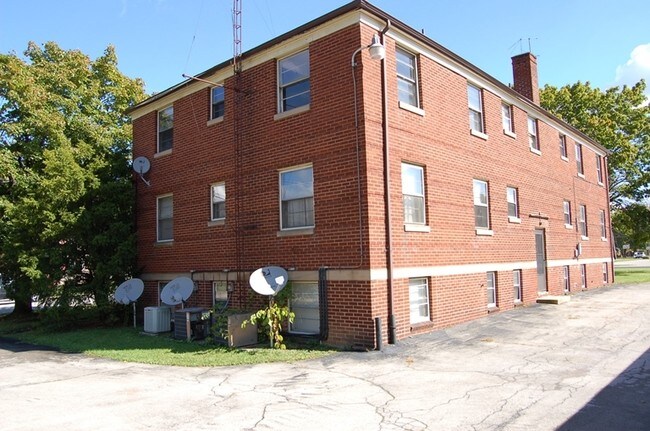 Building Photo - 315 Shields Rd