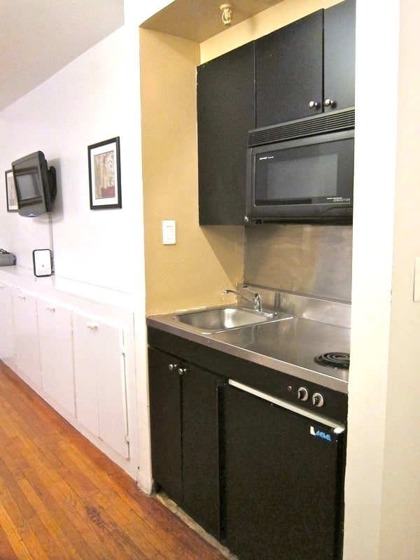 Foto del edificio - 448 E 87th St