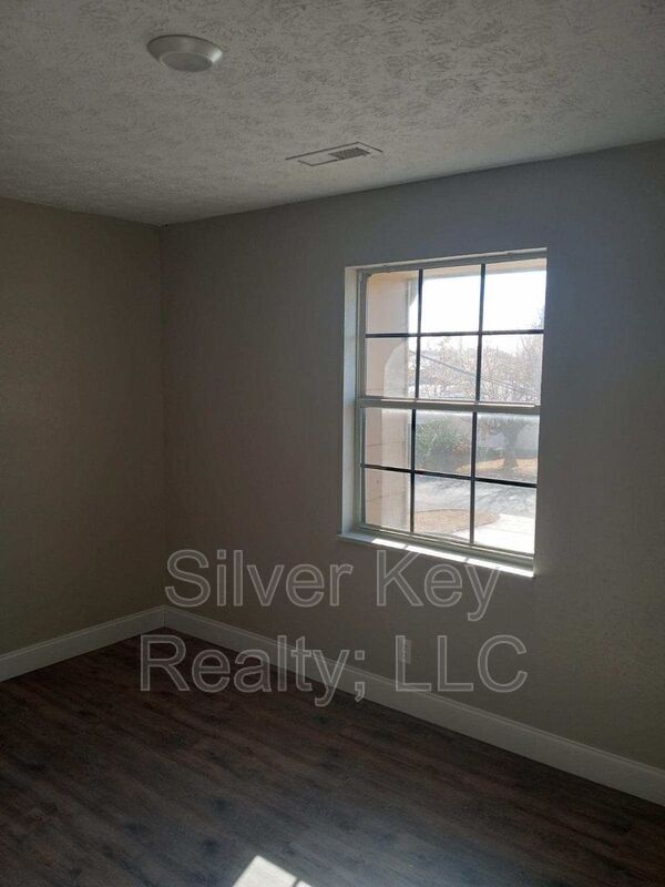 408410 Oklahoma St Unit 4, Madisonville, TN 37354 Condo for Rent in