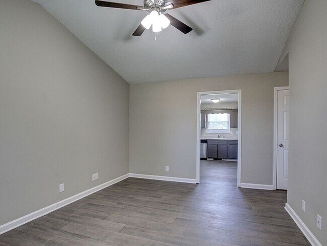Foto del edificio - Super cute Ranch Move-In Ready!