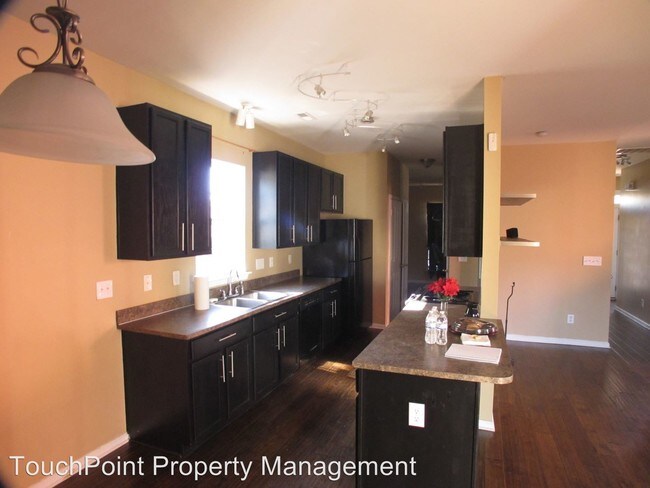 Building Photo - 1212 Rising Oak Dr