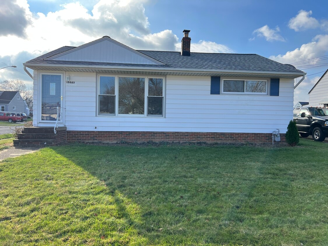 15843 Muskingum Blvd, Brook Park, OH 44142 House Rental in Brook Park