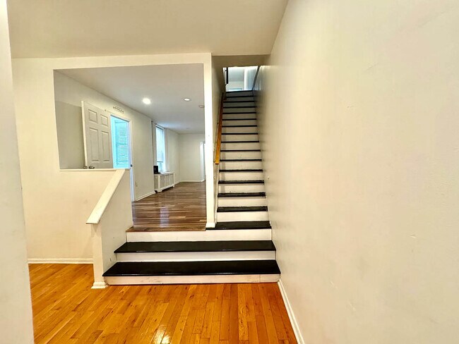 Foto del edificio - 2102 S 64th St