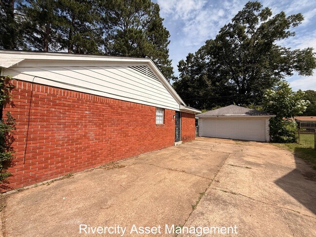 Foto del edificio - 1724 Rockdale Ave