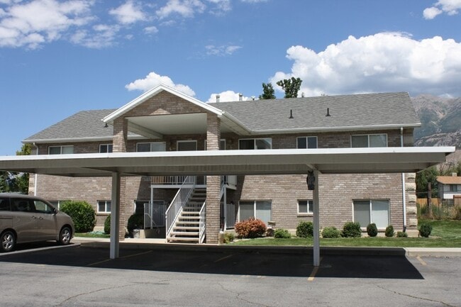 Building Photo - 496 E 1000 S