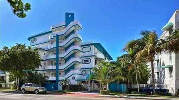 Building Photo - 9156 Collins Ave