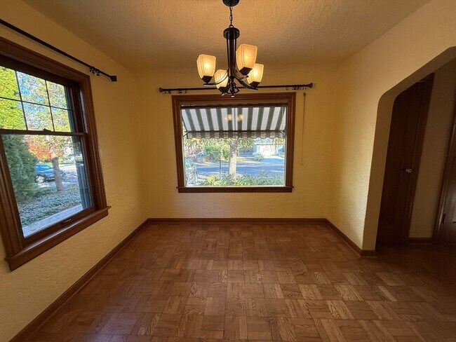 Foto del edificio - Now renting 3 bedroom House, visit our website at www.stillproperties.com