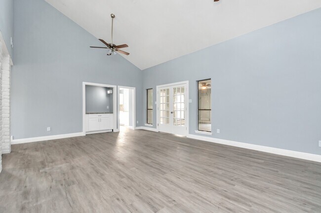 Foto del edificio - 3514 Summit Ln