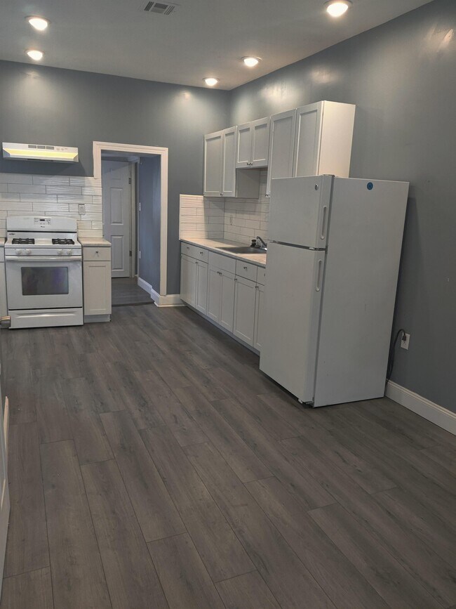 Foto del edificio - 152 N 60th St