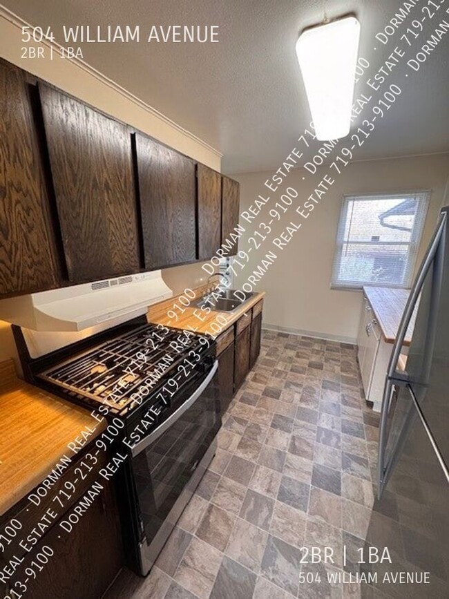 Building Photo - 504 William Ave