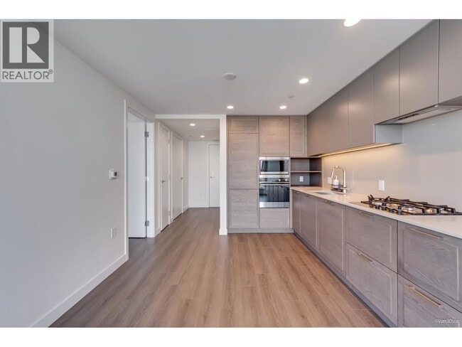 Building Photo - 5685 Halley Ave