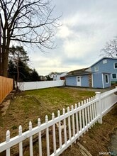 Building Photo - 53 Mc Clean Ave