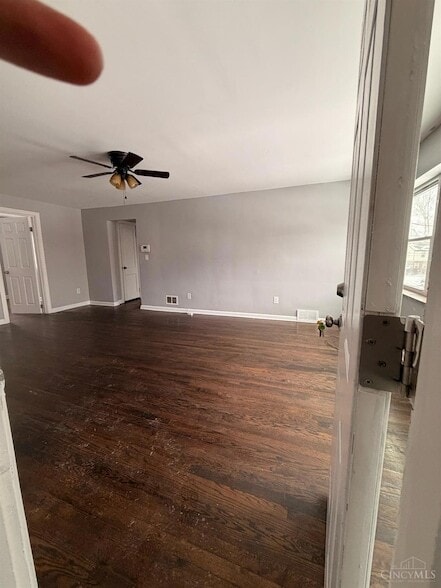 Building Photo - 5401 Newfield Ave