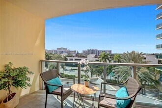 Building Photo - 2501 S Ocean Dr