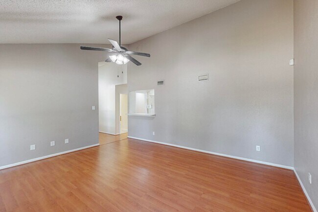 Foto del edificio - 3817 Purcell Dr