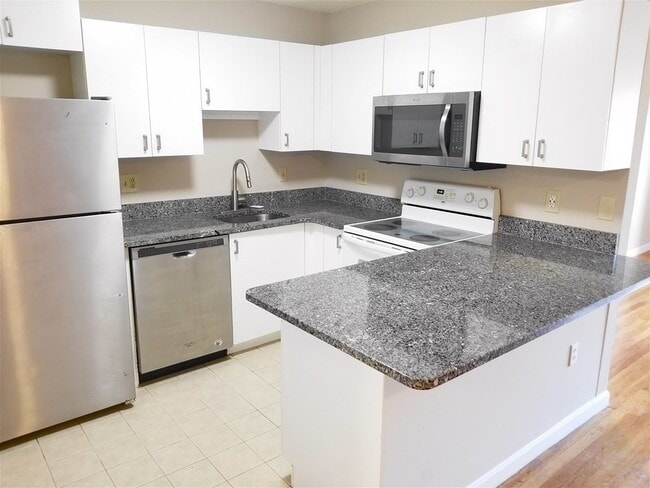 Building Photo - 616 Boston Ave