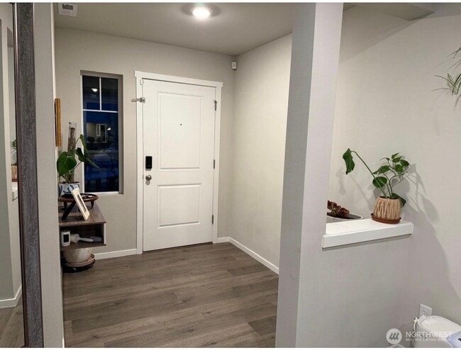 Foto del edificio - 18795 108th Ave E