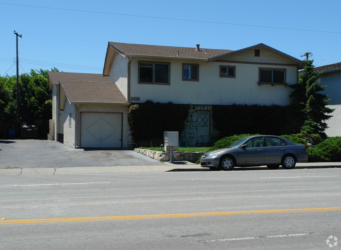 Building Photo - 3470 Monroe St